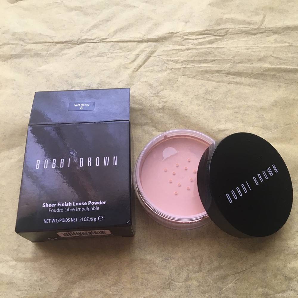 NWT Bobbi Brw Sheer Finish Loose Powder soft honey
